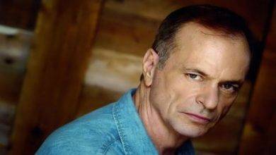 Chelcie Ross headshot wide