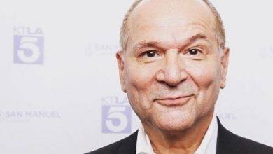 featring John Kapelos